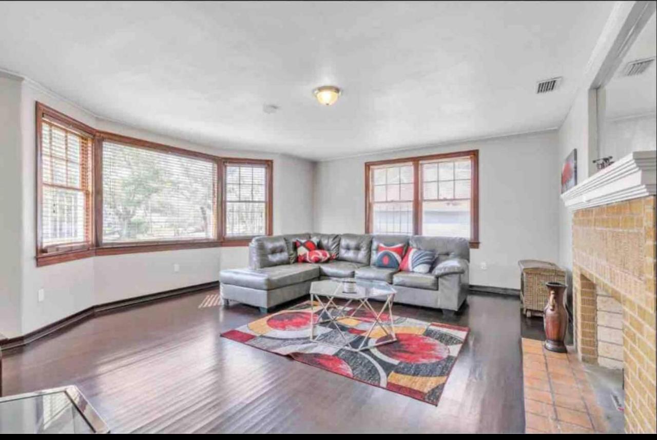 Comfy Pet Friendly Home In Jacksonville Mins To Downtown'S المظهر الخارجي الصورة
