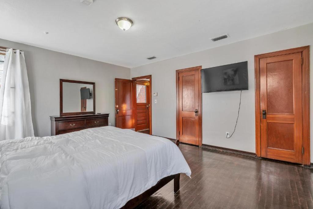 Comfy Pet Friendly Home In Jacksonville Mins To Downtown'S المظهر الخارجي الصورة