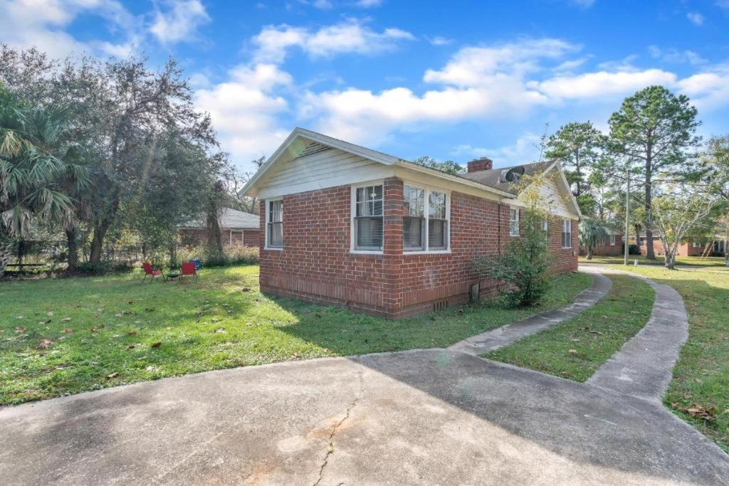 Comfy Pet Friendly Home In Jacksonville Mins To Downtown'S المظهر الخارجي الصورة